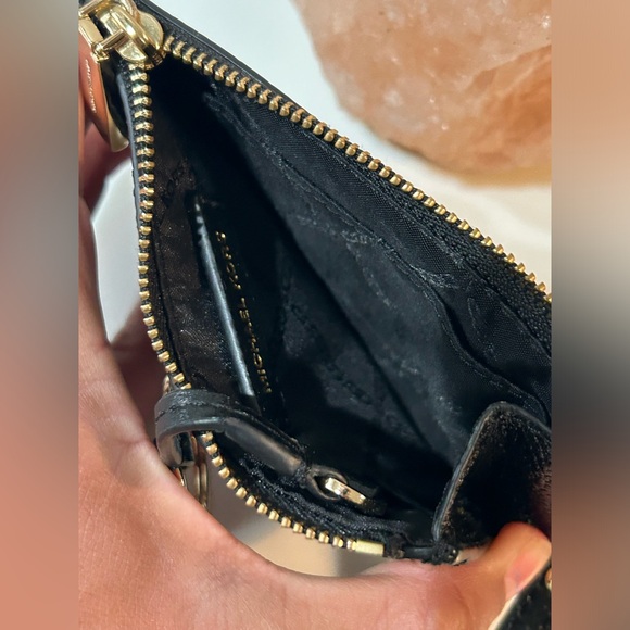 Michael Kors Wallet / Wristlet - Picture 6 of 10